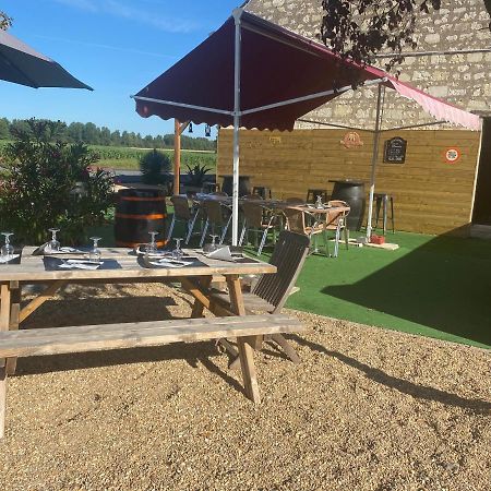 La Sacristie Bed & Breakfast Nouâtre Eksteriør bilde