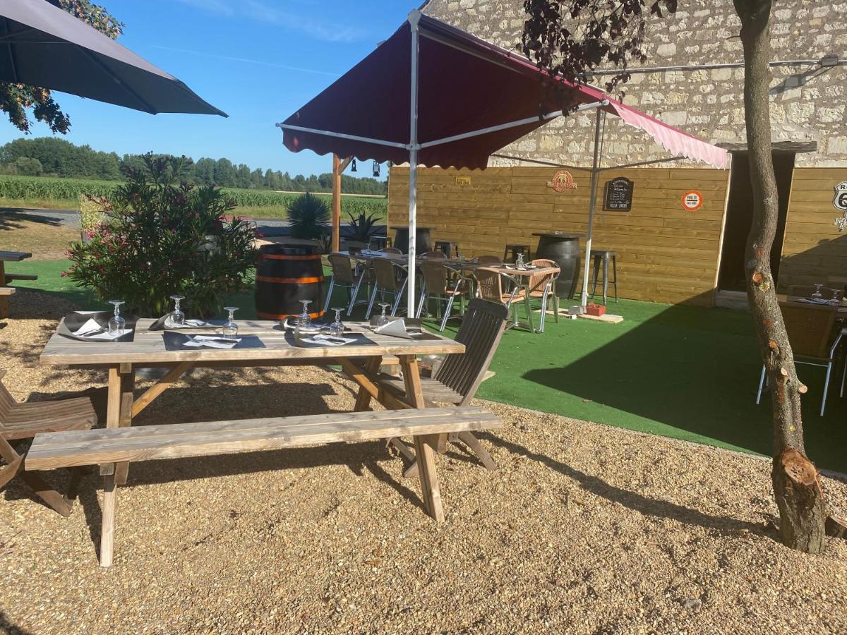 La Sacristie Bed & Breakfast Nouâtre Eksteriør bilde